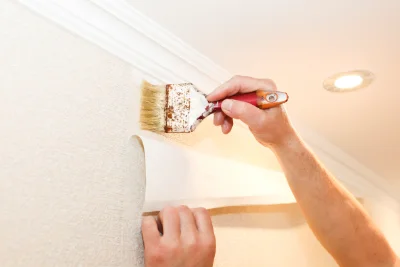 Pose de papier peint à Privezac — revêtements muraux et toiles de verre